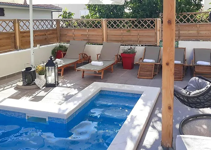 아파트 Awesome In Hvar With Wifi *